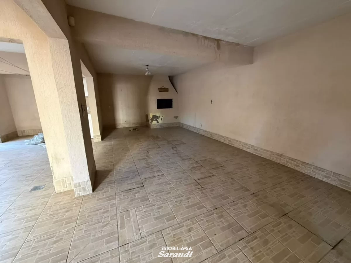 Casa com piscina e 3 dormitórios no bairro Rubem Berta - Rubem Berta, Porto Alegre [4261]