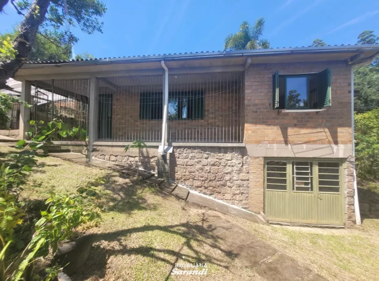 Chácara com área de 1.859m² lote A e Lote B com duas casas construídas, sendo uma habitável com três dormitórios um suíte e demais comodos. - Cascata, Porto Alegre [4262]