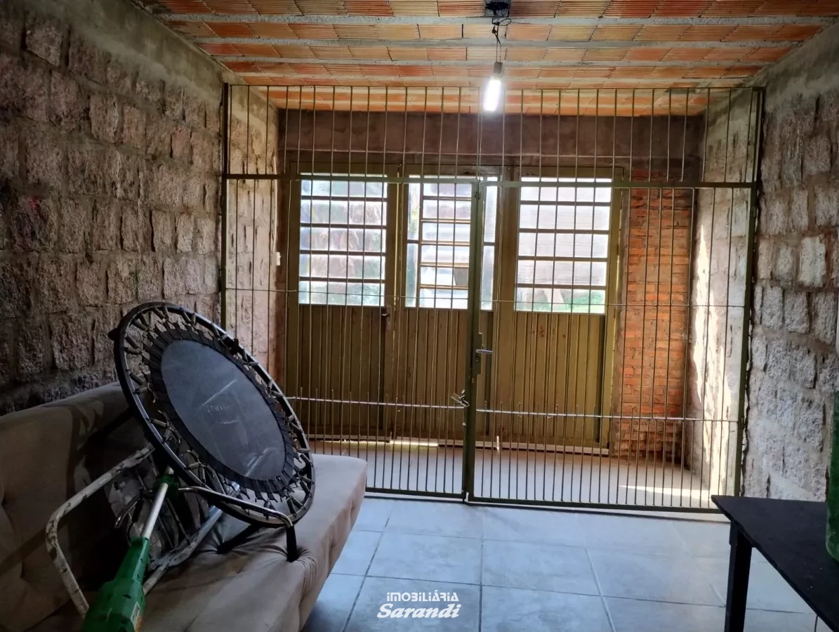 Chácara com área de 1.859m² lote A e Lote B com duas casas construídas, sendo uma habitável com três dormitórios um suíte e demais comodos. - Cascata, Porto Alegre [4262]