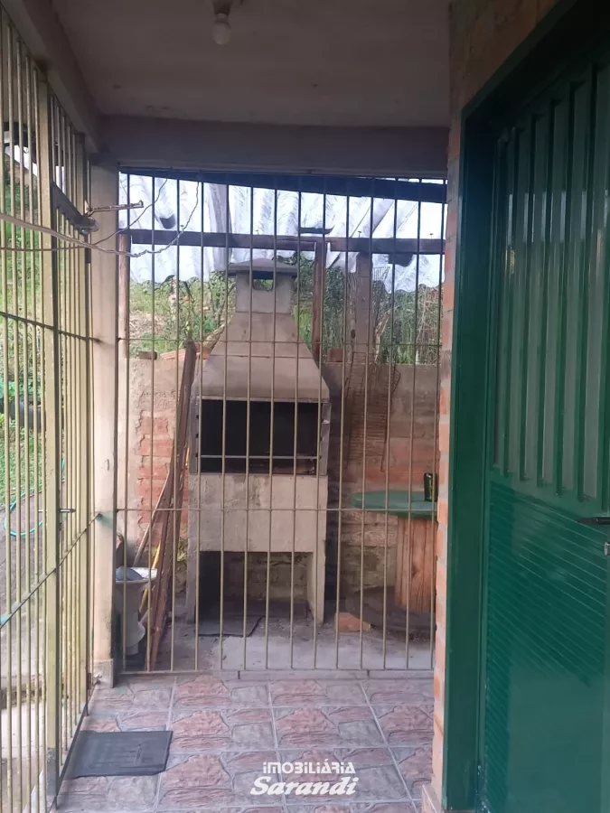 Chácara com área de 1.859m² lote A e Lote B com duas casas construídas, sendo uma habitável com três dormitórios um suíte e demais comodos. - Cascata, Porto Alegre [4262]