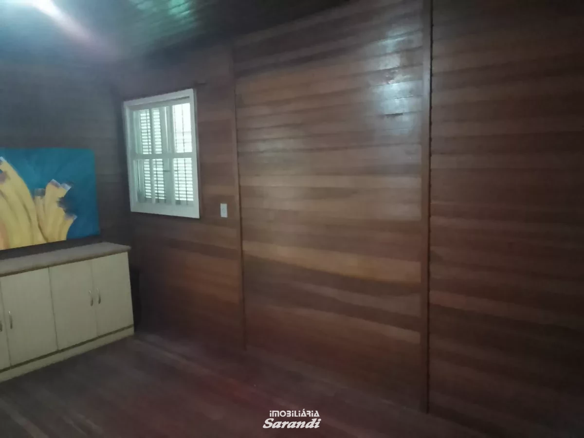 Casa mista localizada no bairro Morro Santana com dois dormitórios e demais cômodos e garagem - Morro Santana, Porto Alegre [4265]