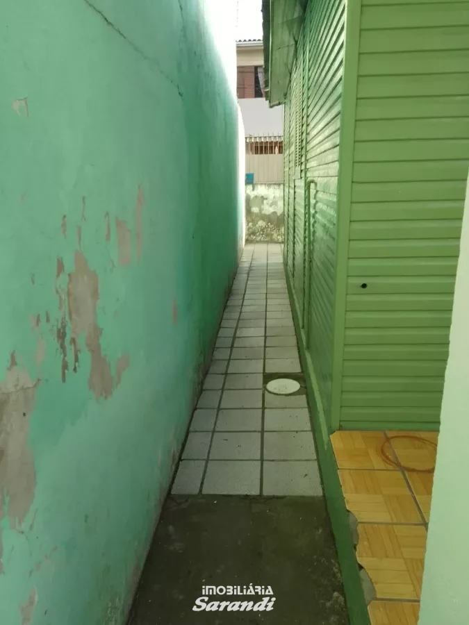 Casa mista localizada no bairro Morro Santana com dois dormitórios e demais cômodos e garagem - Morro Santana, Porto Alegre [4265]