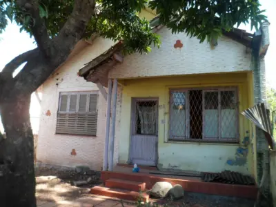 Imagem de Casa de alvenaria com dois dormitórios no bairro sarandi Porto Alegre