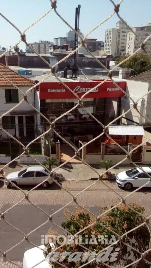 Imagem de Apartamento situado no terceiro pavimento dois dormitórios bairro floresta Porto Alegre.