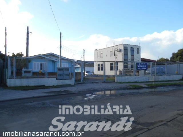 Imagem de Terreno com casas e galpões no bairro Rubem Berta