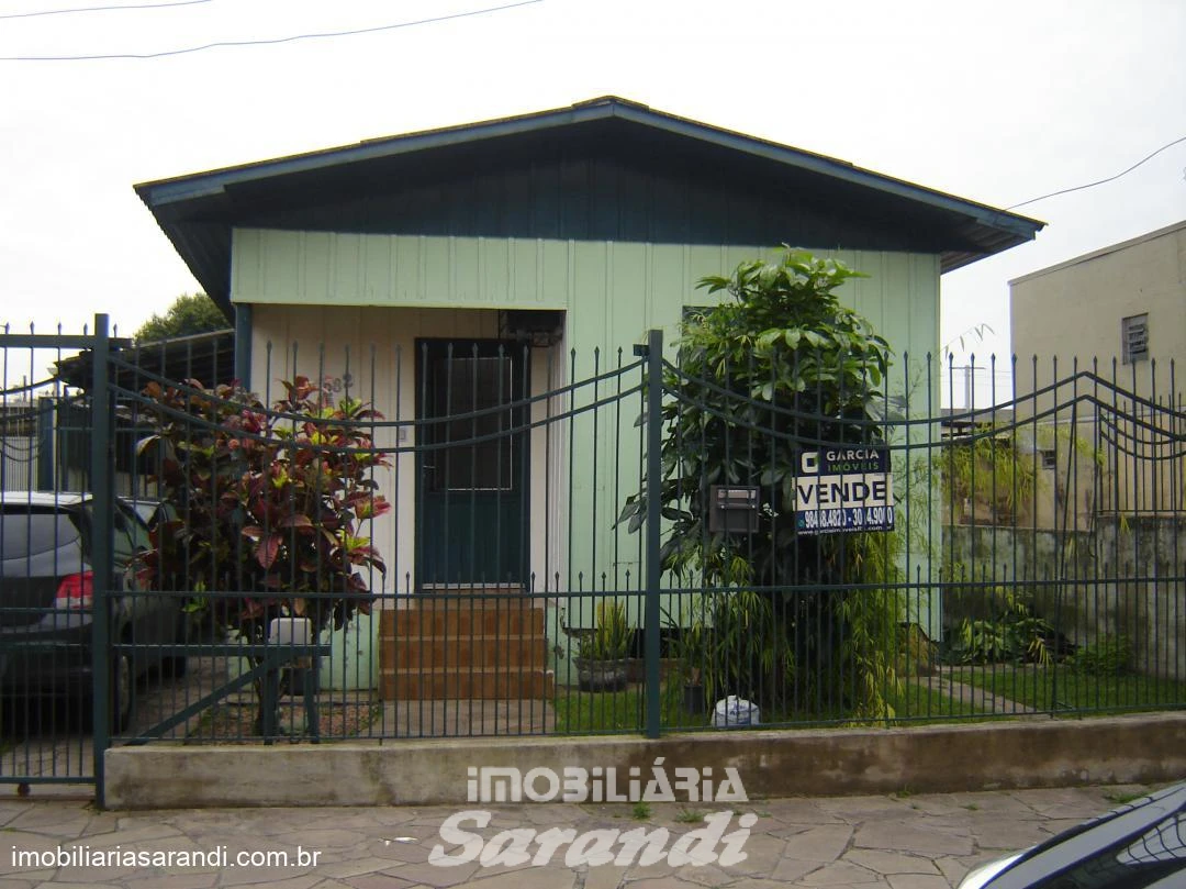 Imagem de Casa mista com três dormitórios no bairro Sarandi