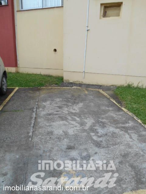 Imagem de Apartamento reformado com 2 dormitórios no bairro Sarandi