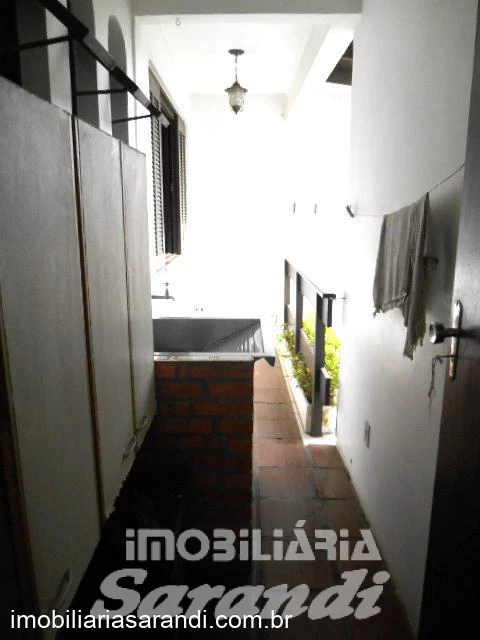 Imagem de Apartamento com sobrado em anexo para investidor no bairro Sarandi