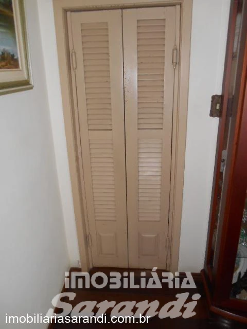 Imagem de Apartamento com sobrado em anexo para investidor no bairro Sarandi