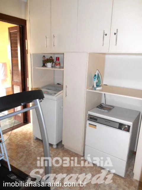 Imagem de Apartamento com sobrado em anexo para investidor no bairro Sarandi