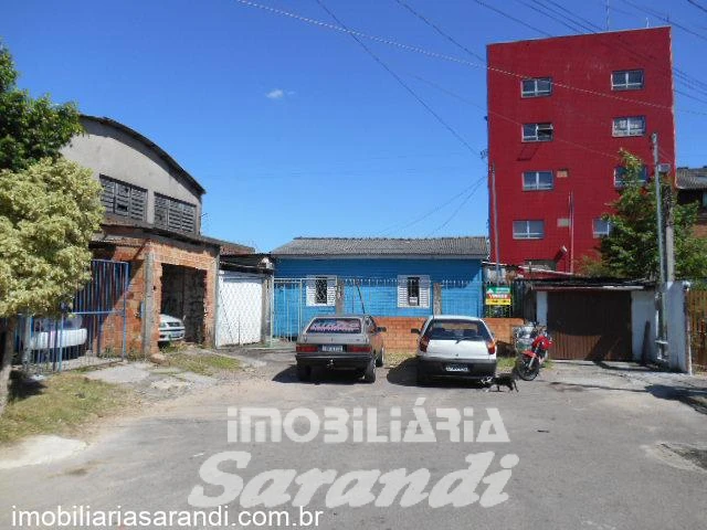 Imagem de Casa mista com 2 dormitórios e garagem coberta no bairro Sarandi