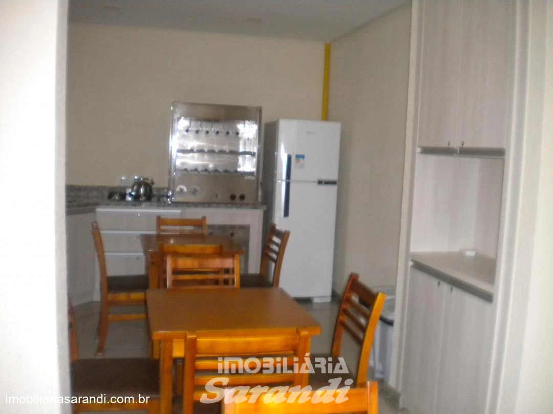 Imagem de Lindo Apartamento reformado com 2 dormitórios, semi mobiliado no bairro Sarandi