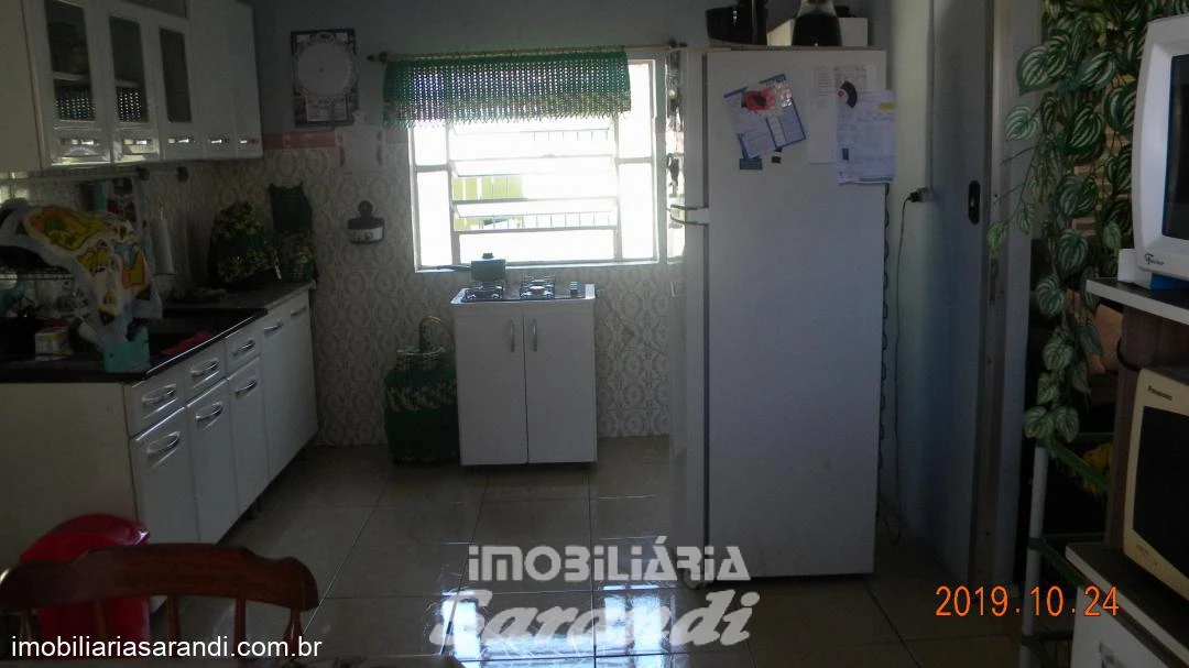 Imagem de Casa de alvenaria 2 dormitórios com 120,45m² no bairro Sarandi