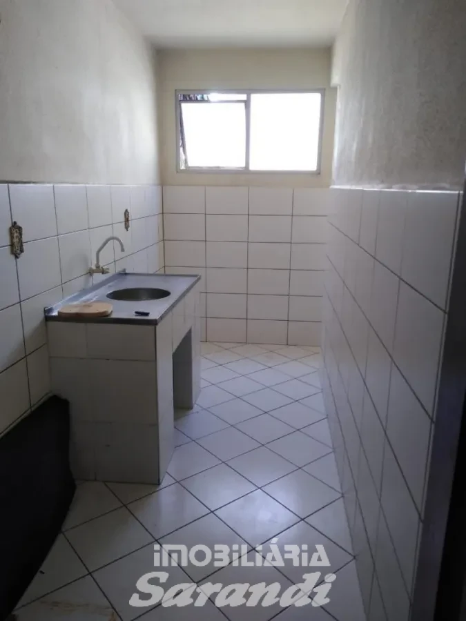 Imagem de Apartamento térreo reformado 2 dormitórios no bairro Rubem Berta