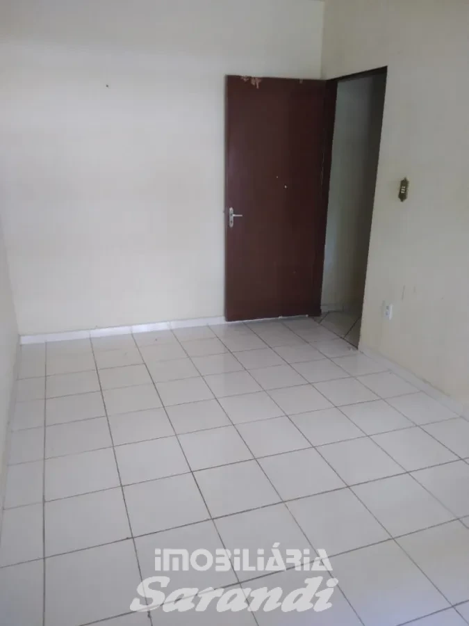 Imagem de Apartamento térreo reformado 2 dormitórios no bairro Rubem Berta