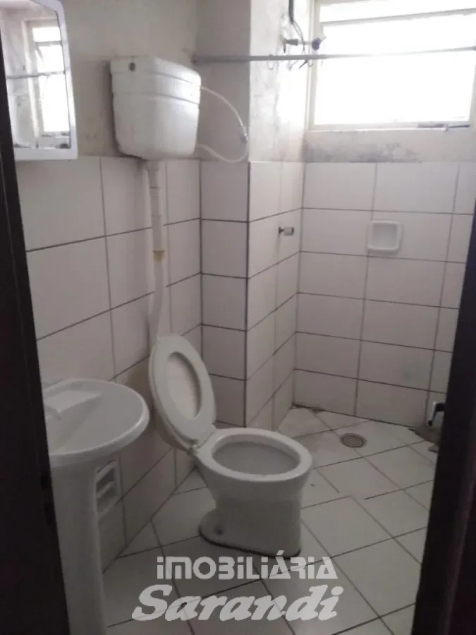 Imagem de Apartamento térreo reformado 2 dormitórios no bairro Rubem Berta