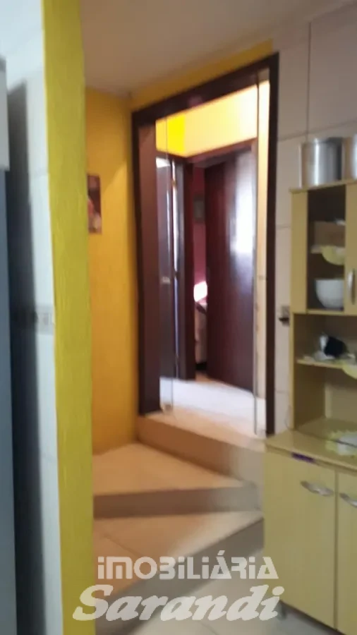 Imagem de Casa de alvenaria 4 dormitórios com garagem para 3 carros no bairro Sarandi