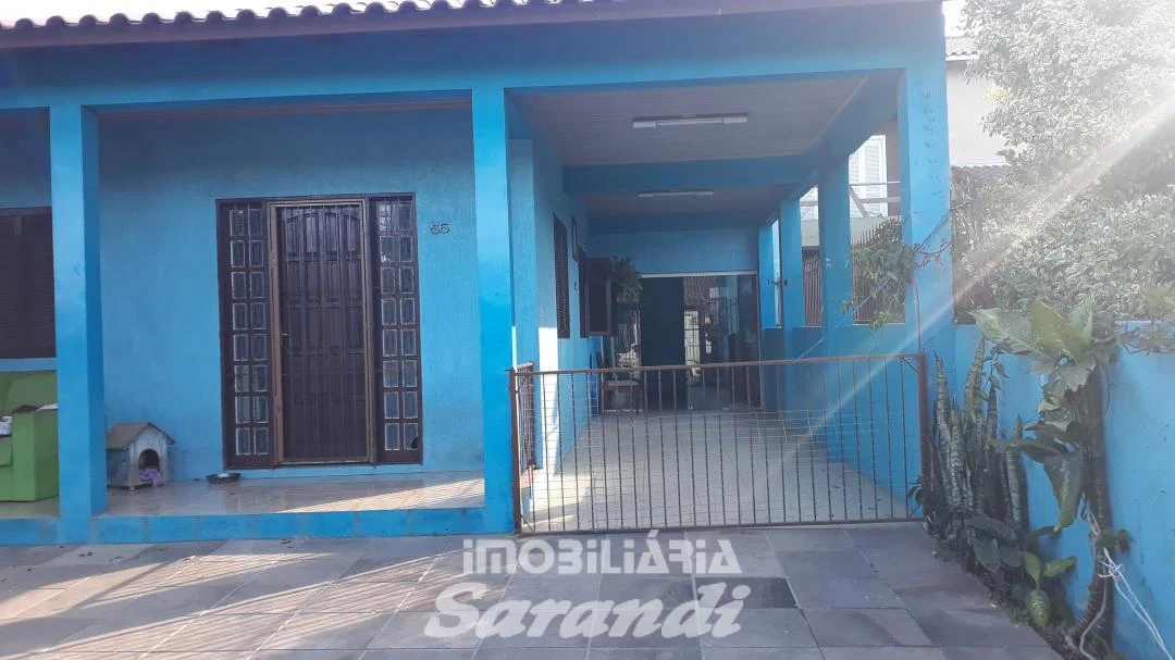 Imagem de Casa de alvenaria 4 dormitórios com garagem para 3 carros no bairro Sarandi