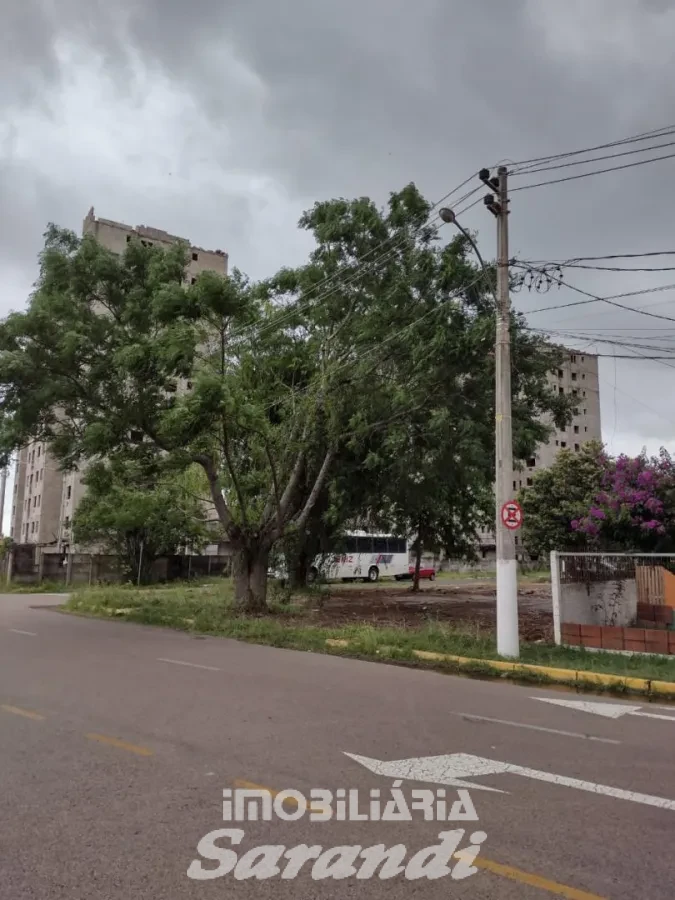 Imagem de Terreno de esquina situado na frente do Hotel Intercity, em Gravataí