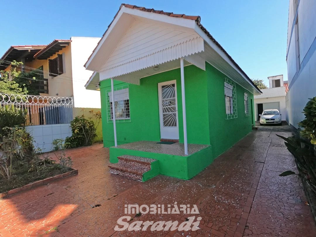 Imagem de Casa de alvenaria com repartições de madeiras bairro sarandi Porto Alegre