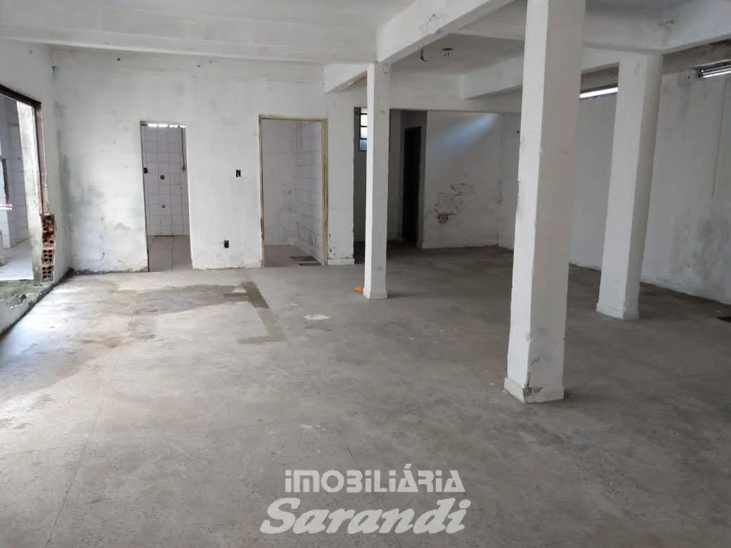 Imagem de 815V-Um sobrado de alvenaria com área de 304,42m², localizad