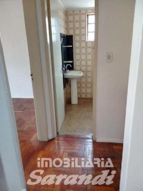 Imagem de 818V-Para Investidor-apartamento terceiro andar situado no E