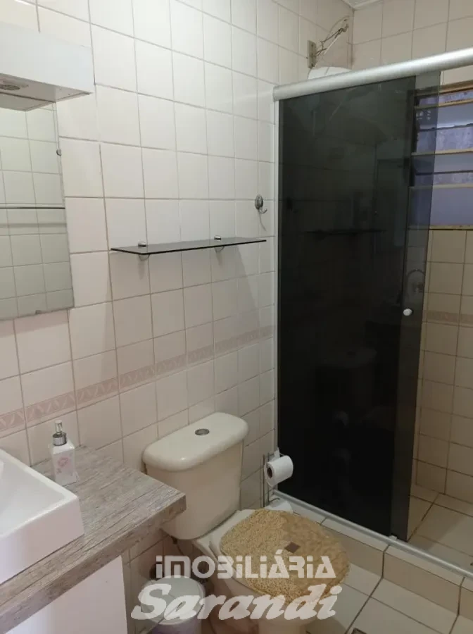 Imagem de Belo Apartamento reformado três dormitórios bairro sarandi Porto Alegre