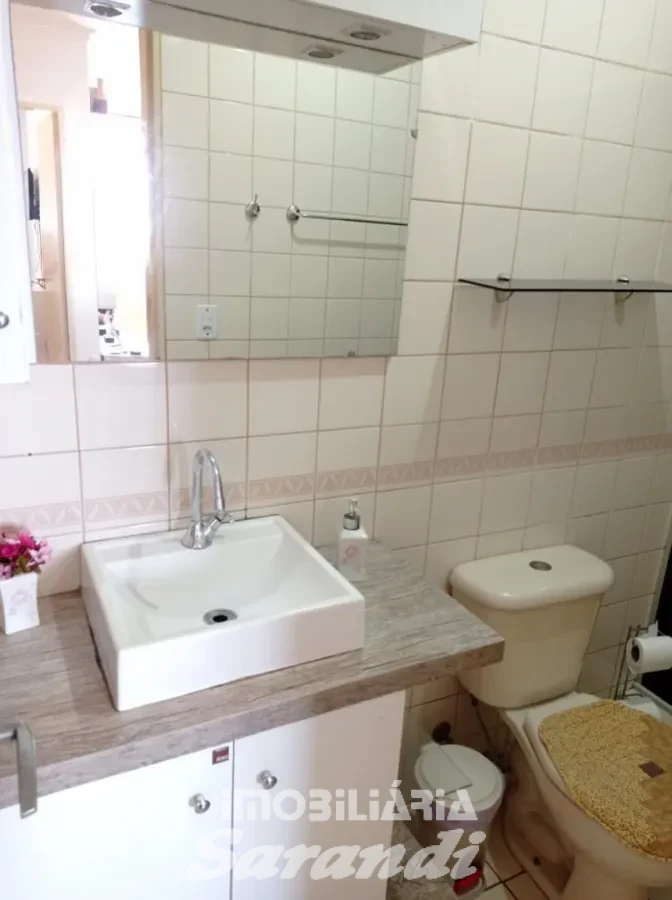 Imagem de Belo Apartamento reformado três dormitórios bairro sarandi Porto Alegre