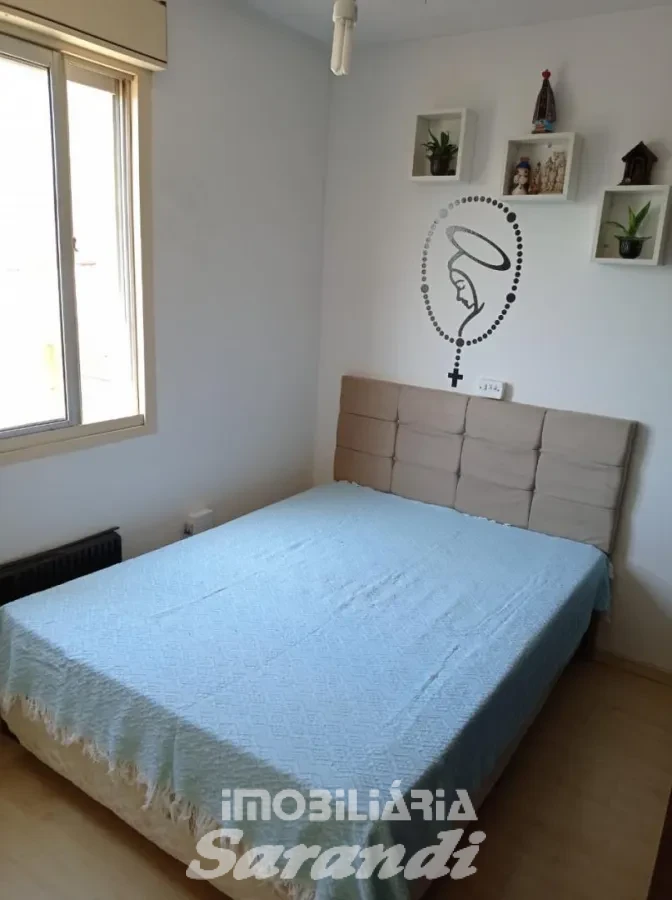 Imagem de Belo Apartamento reformado três dormitórios bairro sarandi Porto Alegre