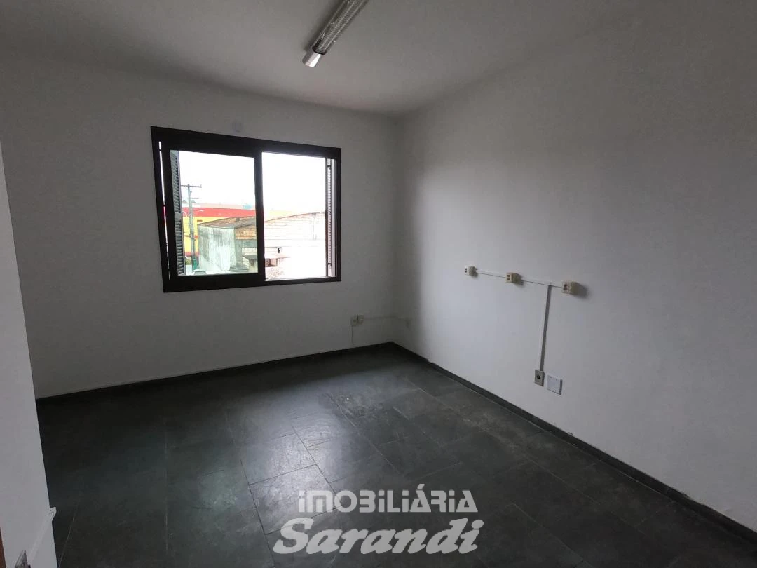 Imagem de Conjunto comercial com área aproximada de 125m² no bairro Sarandi