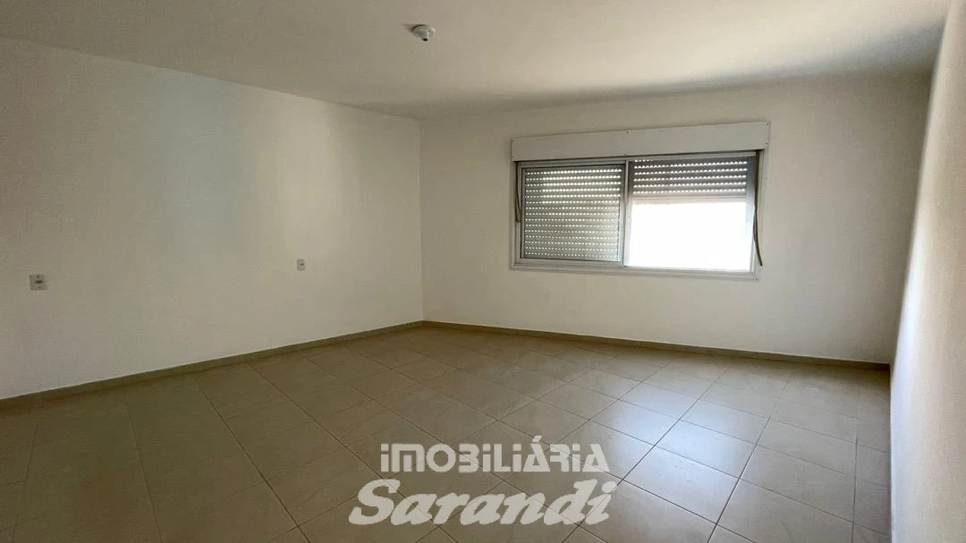 Imagem de CONJUNTO COMERCIAL AMPLO NA AV. ASSIS BRASIL