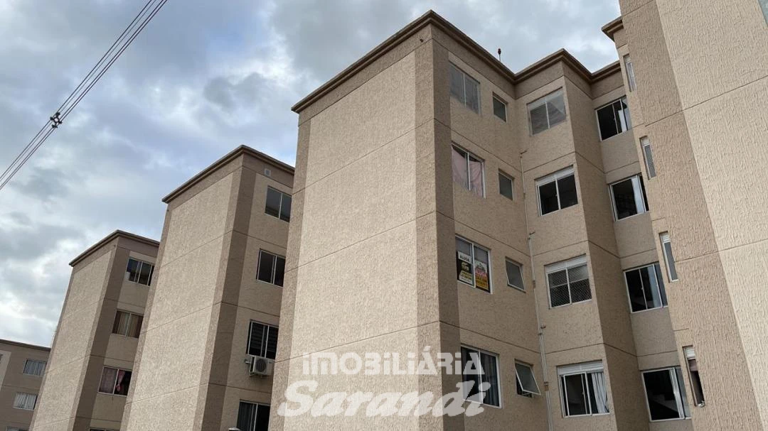 Imagem de Apartamento no terceiro andar de dois dormitórios com sala