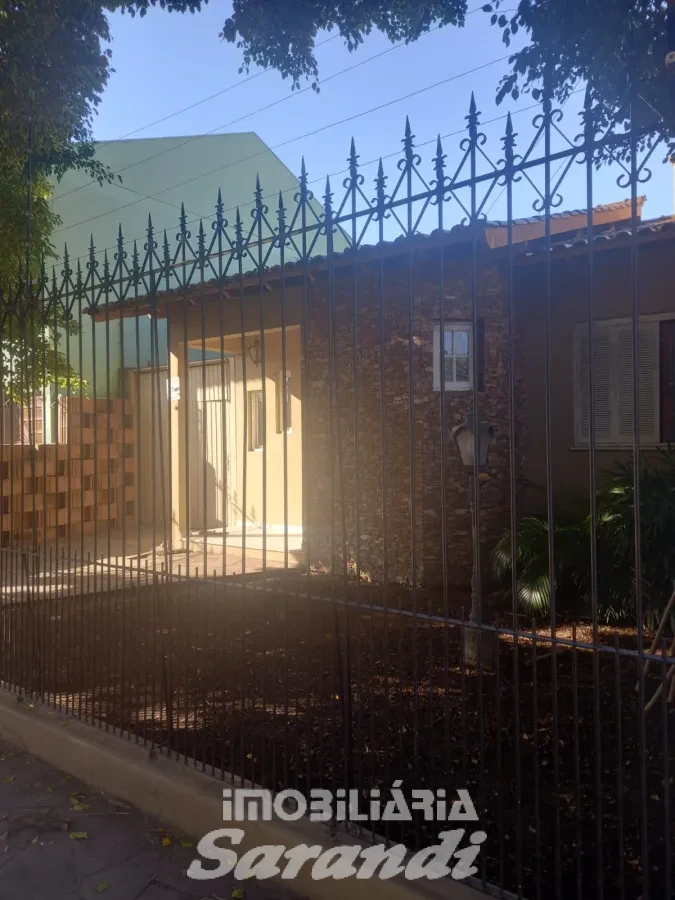 Imagem de Casa de Alvenaria com três dormitórios bairro sarandi em Porto Alegre