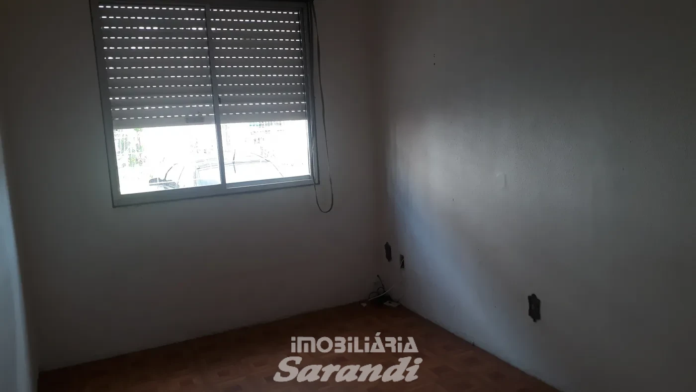 Imagem de Apartamento terreo três dormitórios Porto Alegre bairro Santa Rosa de Lima