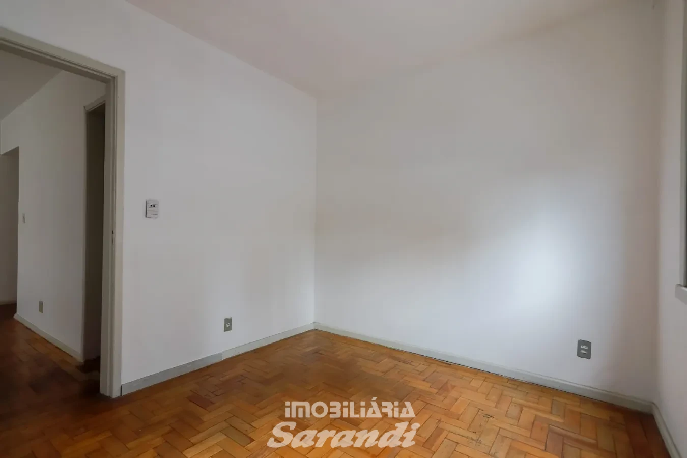 Imagem de Apartamento com dois dormitórios bairro Jardim Itati em Porto Alegre