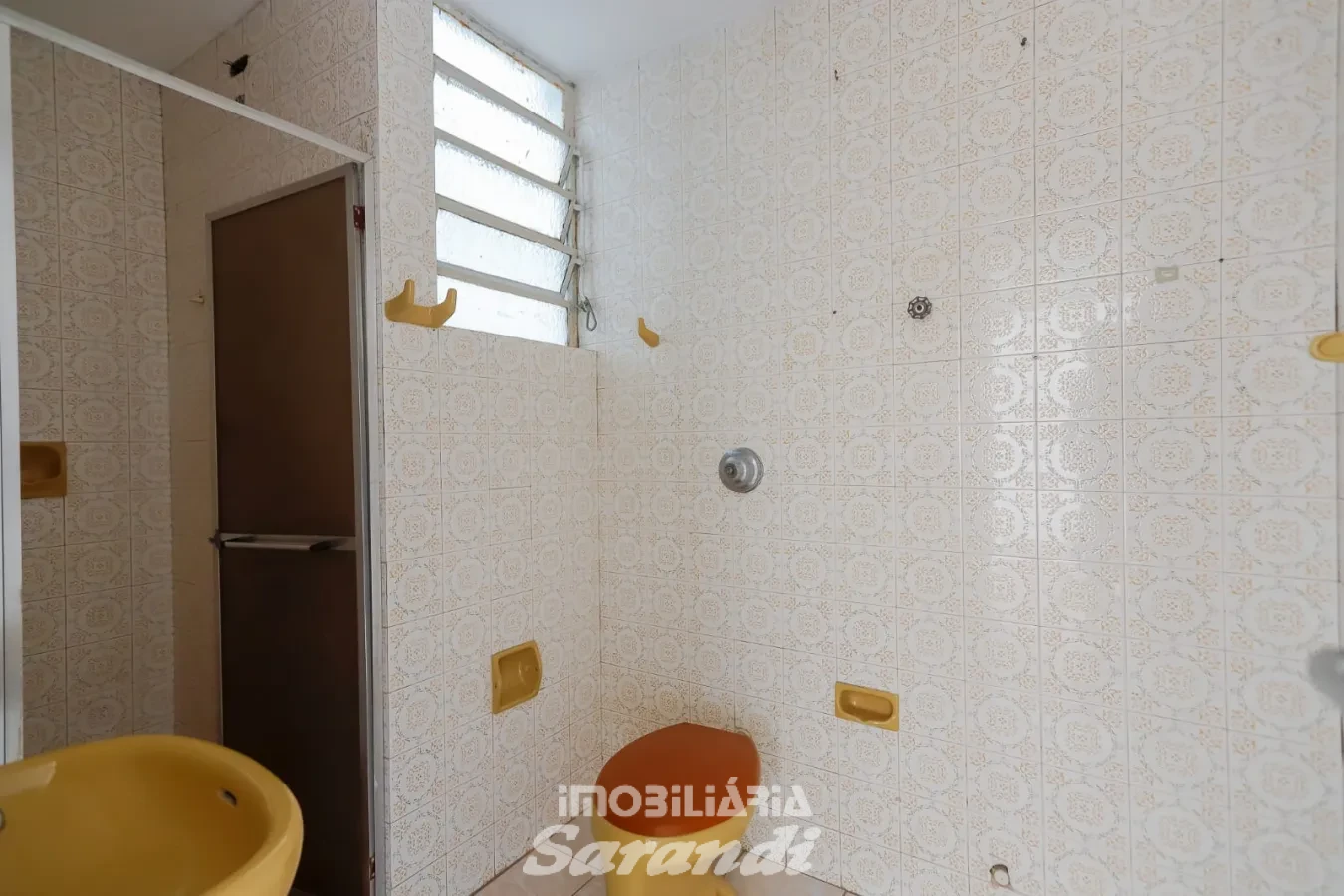 Imagem de Apartamento com dois dormitórios bairro Jardim Itati em Porto Alegre