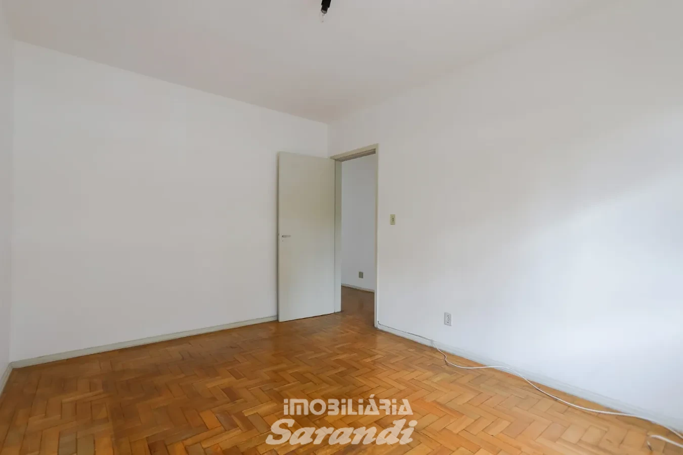 Imagem de Apartamento com dois dormitórios bairro Jardim Itati em Porto Alegre