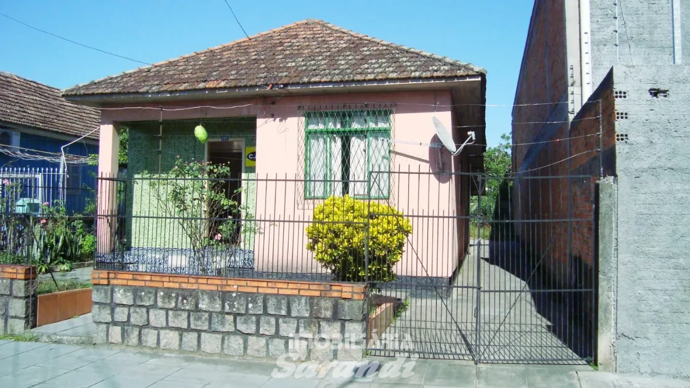 Imagem de Casa de alvenaria com dois dormitórios Residencial em Porto Alegre bairro Sarandi