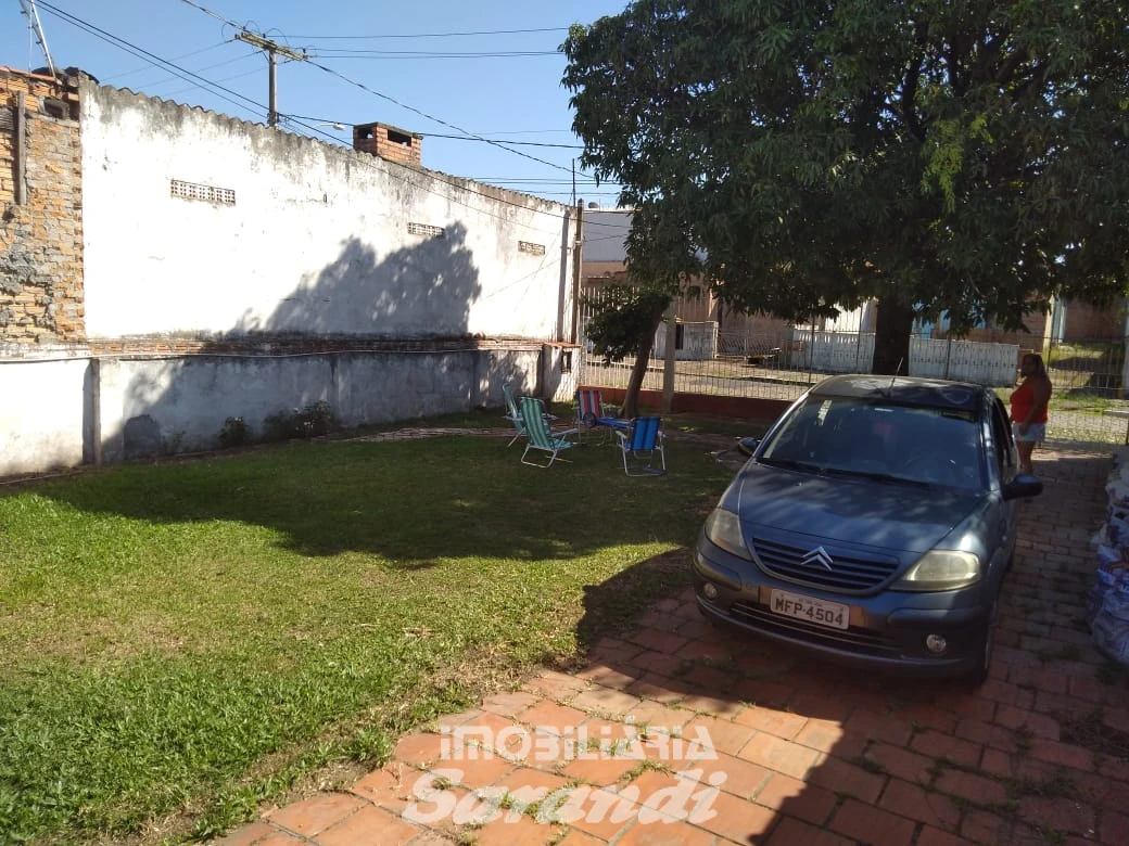 Imagem de Casa Mista com dois dormitórios vila leão Porto Alegre bairro Sarandi