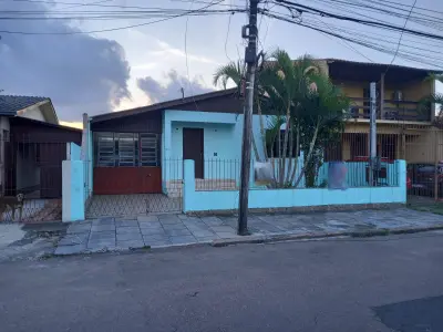 Imagem de Casa de alvenaria com dois dormitórios bairro sarandi Porto Alegre