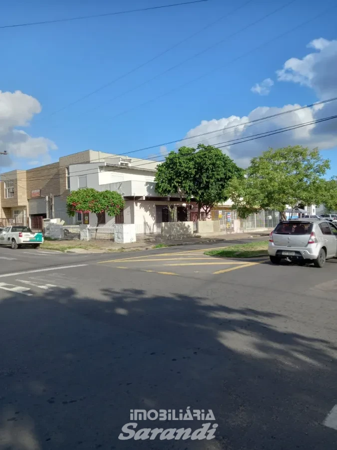 Imagem de Sobrado de alvenaria e mais três lojas comerciais bairro sarandi Porto Alegre