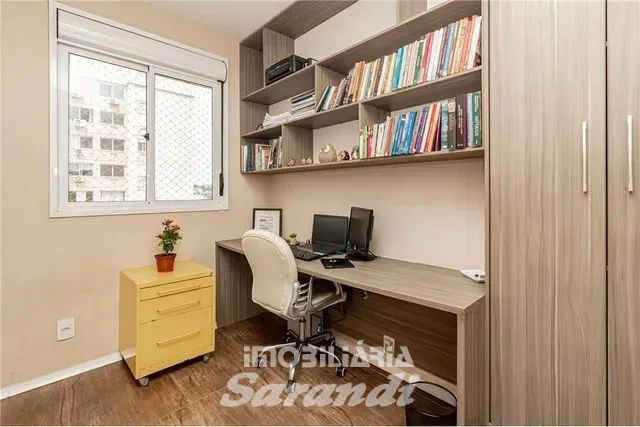 Imagem de Apartamento três dormitórios bairro barão do cay Porto Alegre