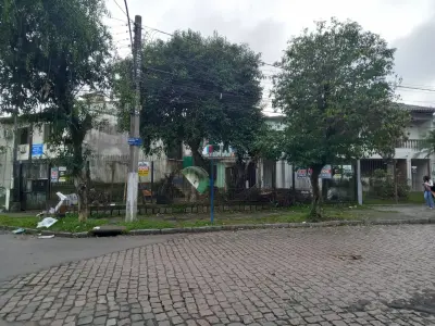 Imagem de Sobrado de alvenaria com dois dormitórios bairro sarandi porto Alegre