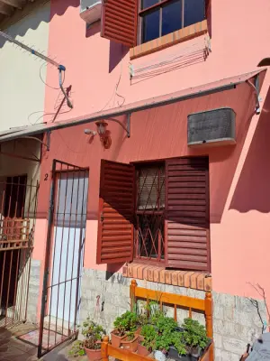 Imagem de Sobrado alvenaria dois dormitórios bairro sarandi porto Alegre