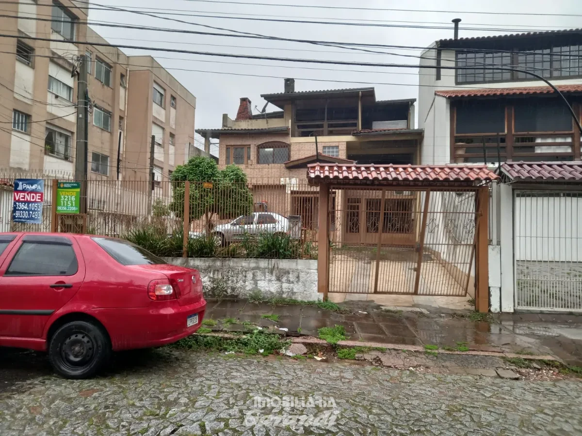 Imagem de Casa de alvenaria no parque minuano