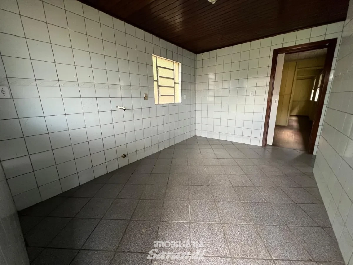 Imagem de Duas casas no patio sem acesso para veículo