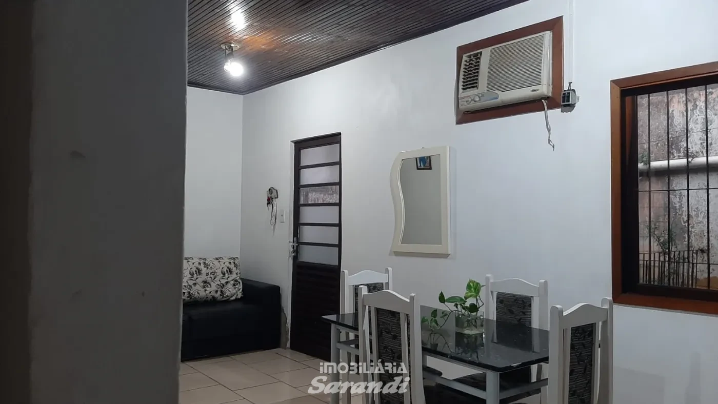 Imagem de Casa mista com três dormitórios bairro sarandi Porto Alegre