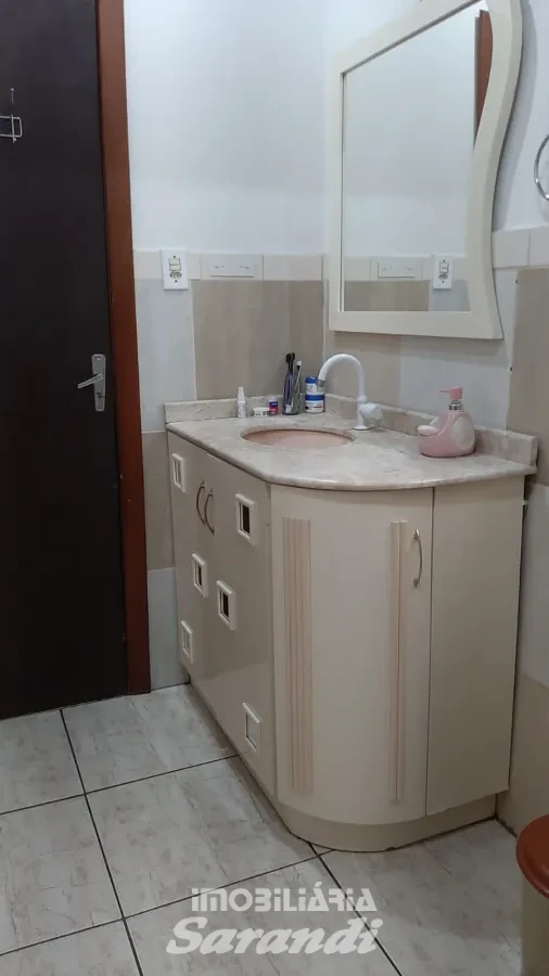 Imagem de Casa mista com três dormitórios bairro sarandi Porto Alegre