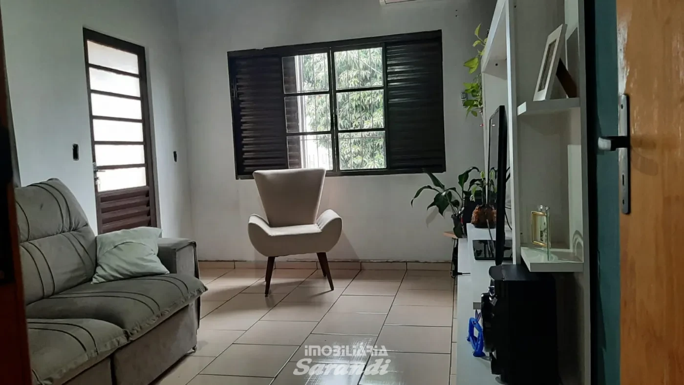 Imagem de Casa mista com três dormitórios bairro sarandi Porto Alegre