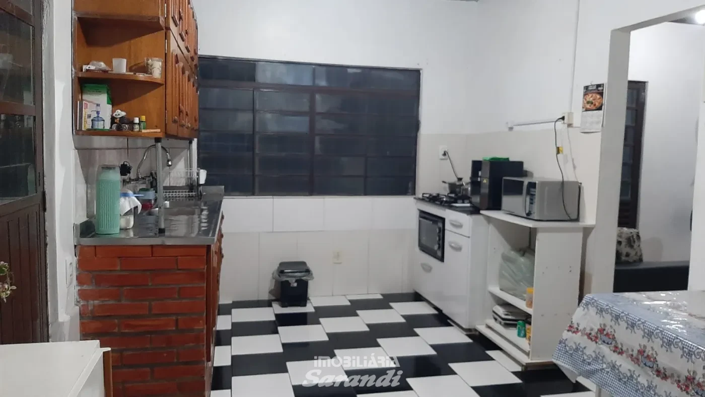 Imagem de Casa mista com três dormitórios bairro sarandi Porto Alegre